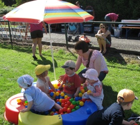 Kinderunterhaltung-Spielen-Sommerfest-UNI-Klinikum-Heidelberg